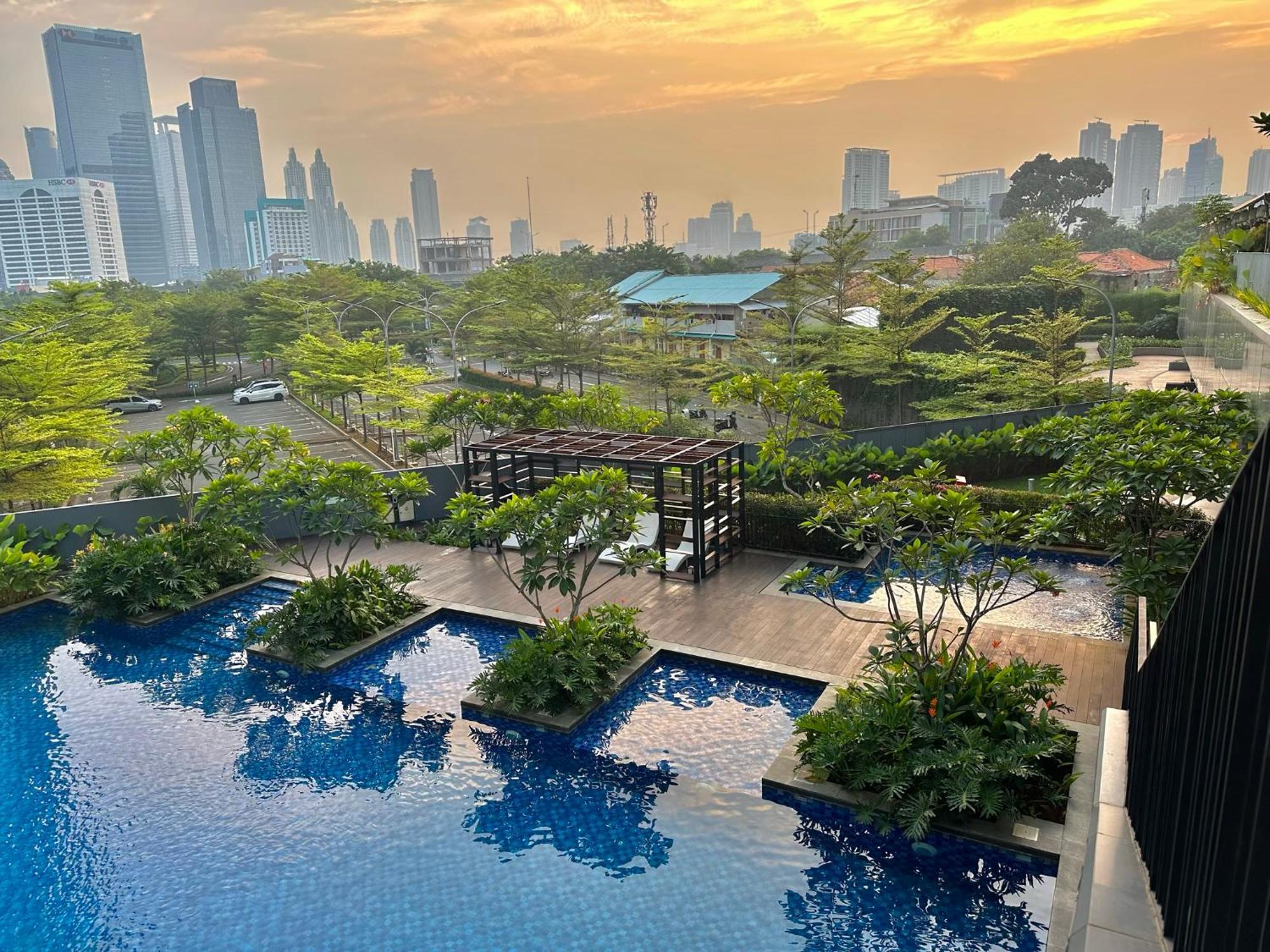 Unforgettable Nights Next To Ascott Sudirman -Min Stay 3 Nights- Jacarta Exterior foto